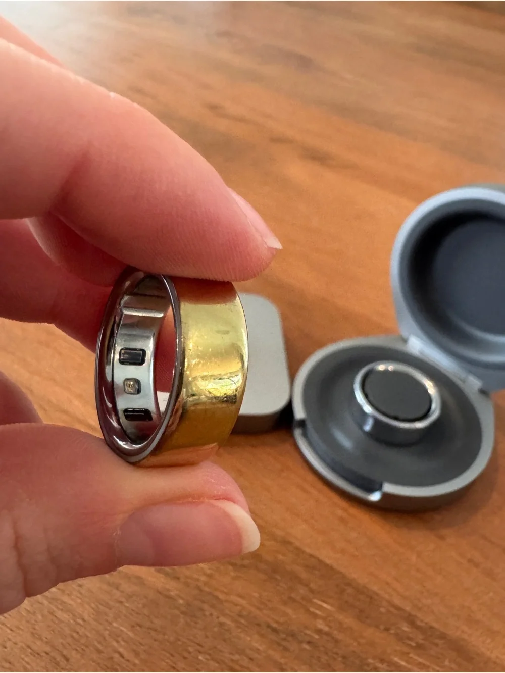 Silver and Gold Gen 4, Size 8 Oura Rings and 2 Compatible Chargers